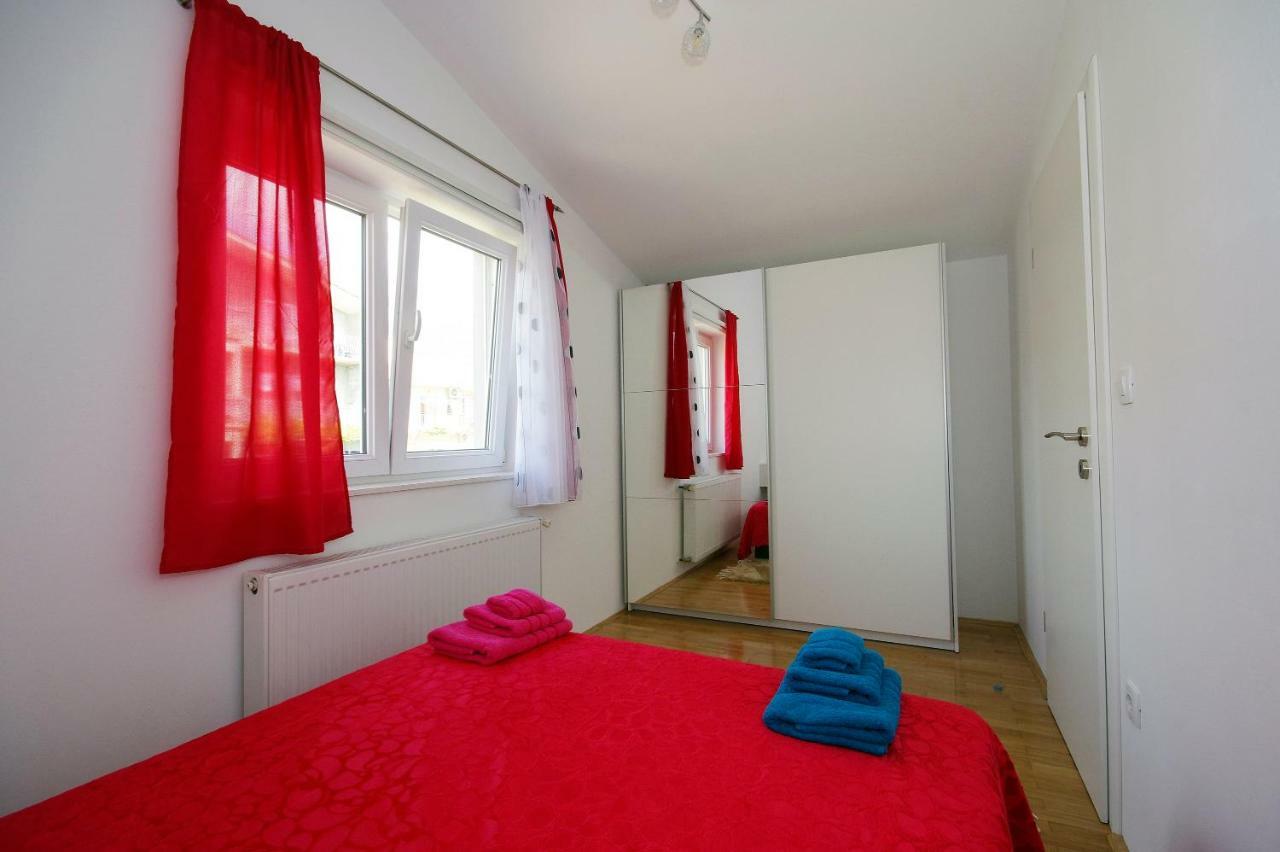 Apartment Ivan Kastel Sucurac ภายนอก รูปภาพ