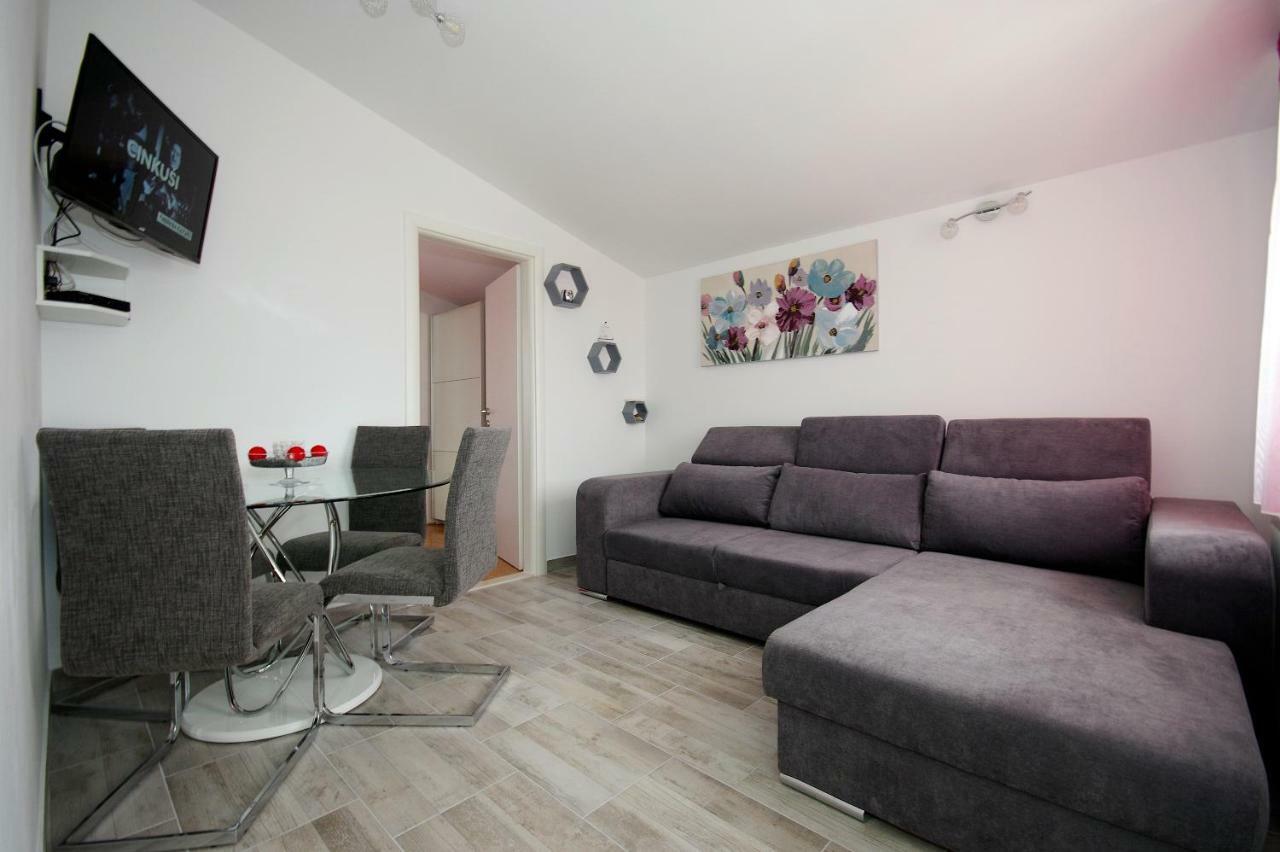 Apartment Ivan Kastel Sucurac ภายนอก รูปภาพ