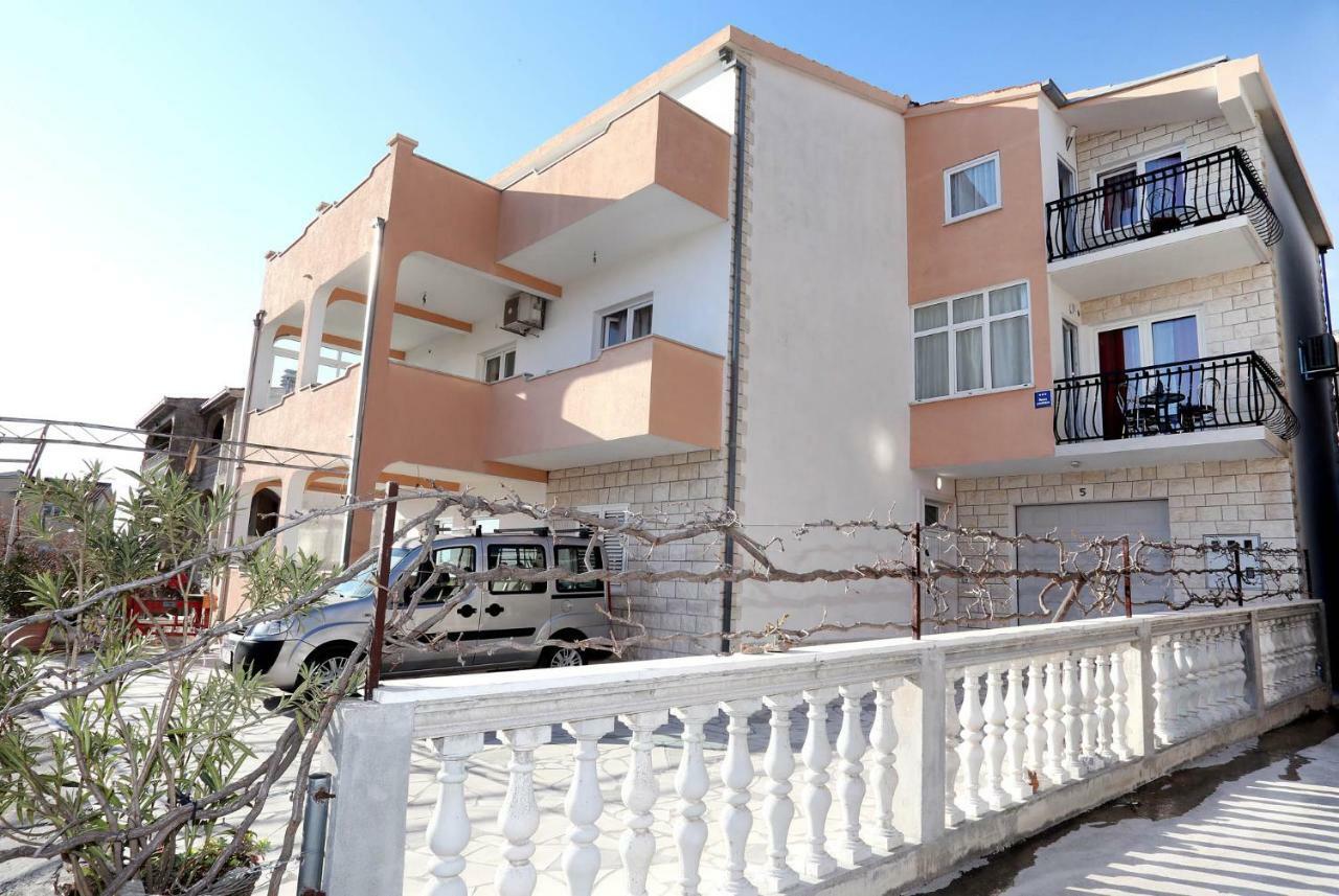 Apartment Ivan Kastel Sucurac ภายนอก รูปภาพ