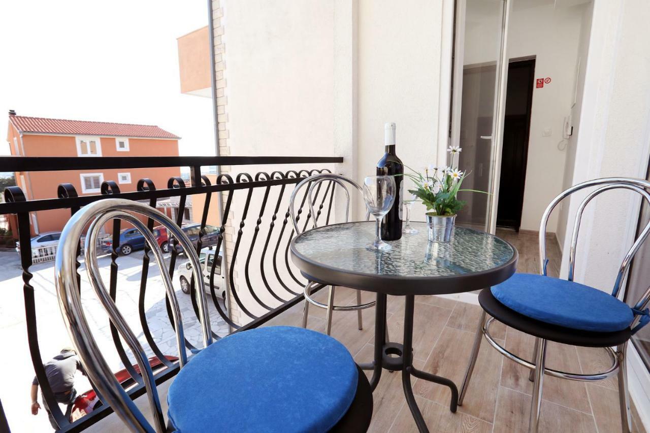Apartment Ivan Kastel Sucurac ภายนอก รูปภาพ