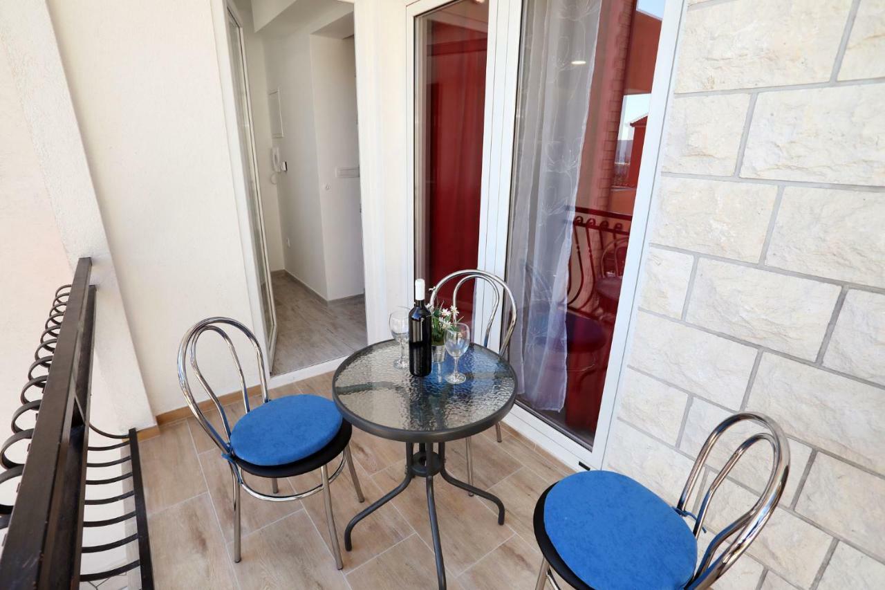 Apartment Ivan Kastel Sucurac ภายนอก รูปภาพ