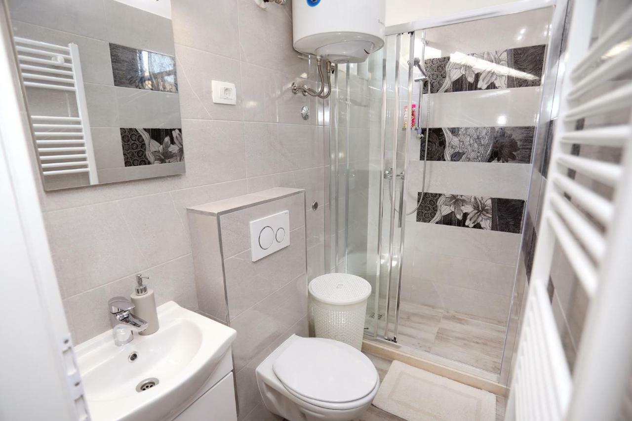 Apartment Ivan Kastel Sucurac ภายนอก รูปภาพ